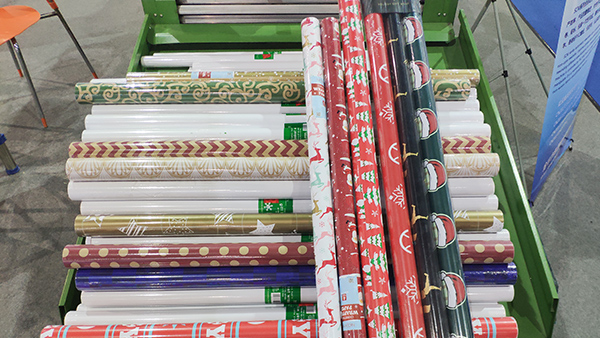 復(fù)卷機(jī)操作注意事項(xiàng)及性能特點(diǎn)有哪些？